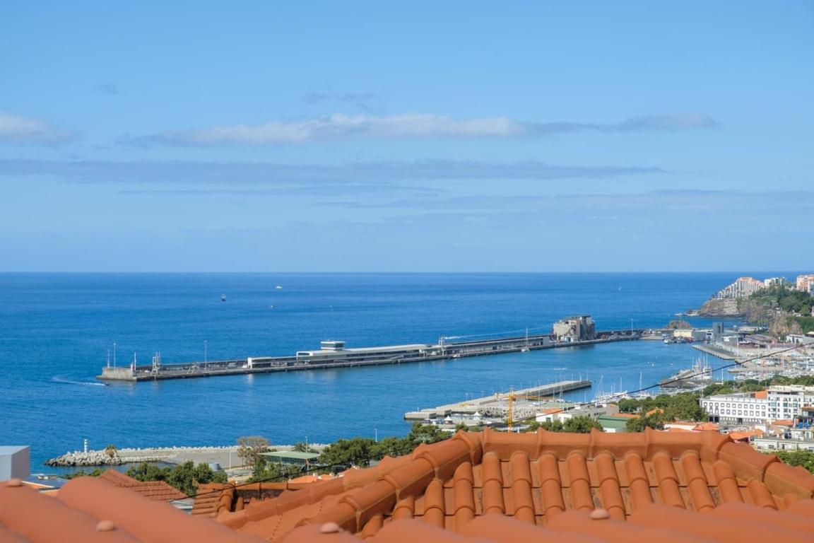 Guestready - An Amazing Blue Ocean View Hotel Funchal  Kültér fotó